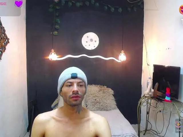 Explore SexyKata, they want to masturbate for you SexyKata from BongaCams