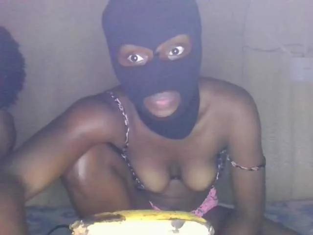 Sexymammy001 from BongaCams