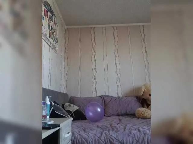 Hot SexyQueen333 wants you to fuck her body now SexyQueen333 from BongaCams