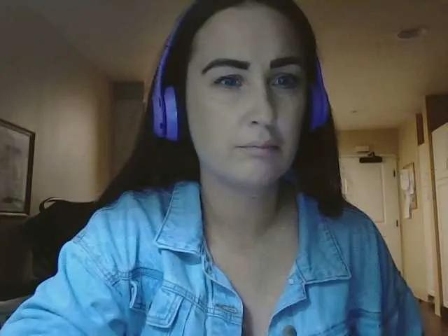 simonexoxo from BongaCams