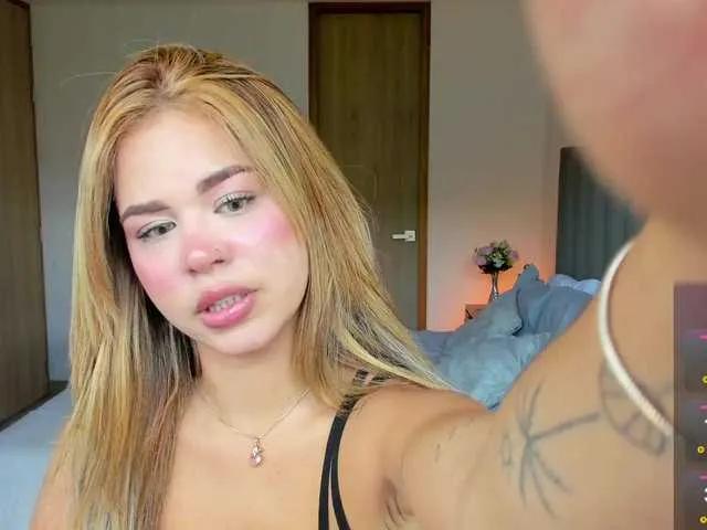 sophiazilla from BongaCams