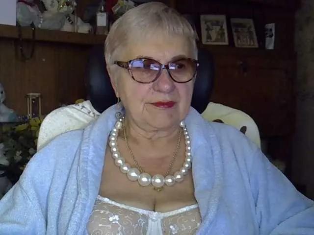 Masturbate to SweetCherry00, she wants to masturbate for you SweetCherry00 from BongaCams