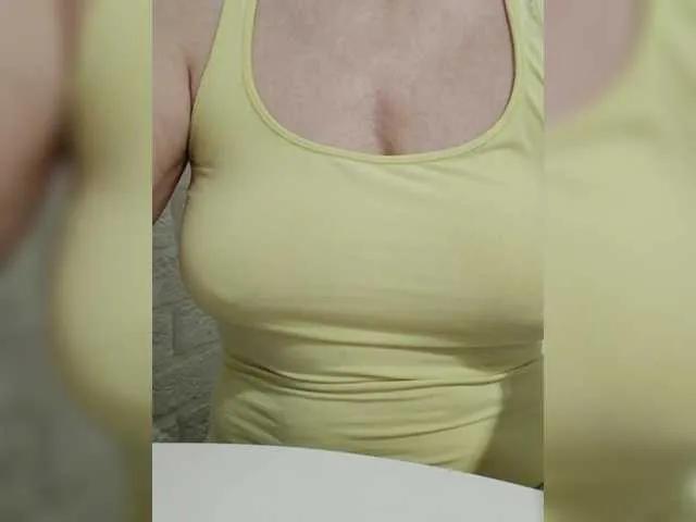 Tata42 from BongaCams