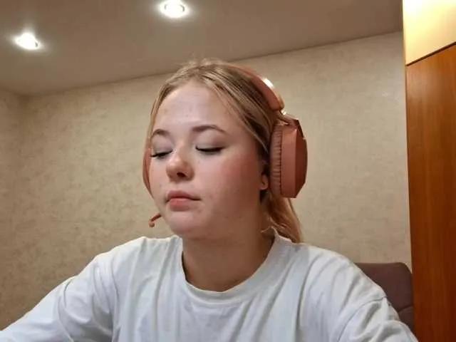 TheressaLippi from BongaCams