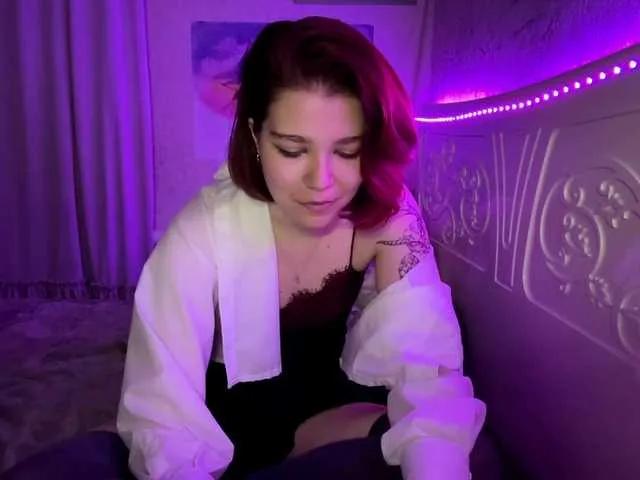 TraceyKalani from BongaCams