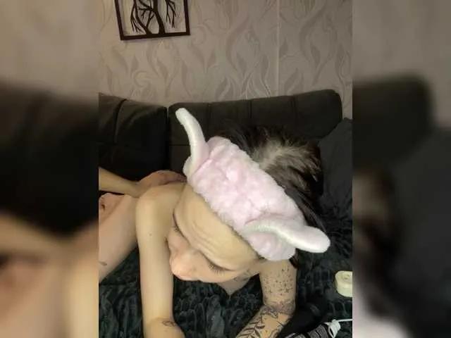 Twins-bleezza from BongaCams