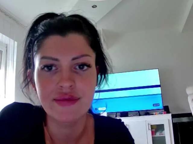 VivienBell28 from BongaCams