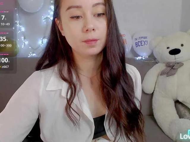 WOWalina from BongaCams