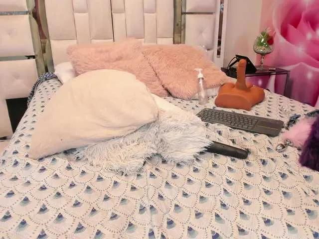 Sweet Yelena-mutiz wants you to fuck her body now Yelena-mutiz from BongaCams