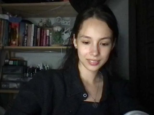 Yuna5343 from BongaCams