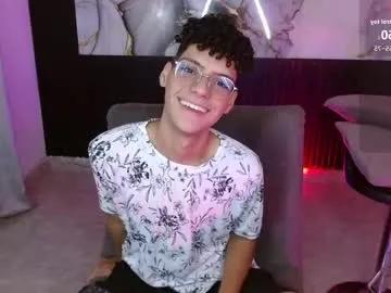 andreh_hot from Chaturbate