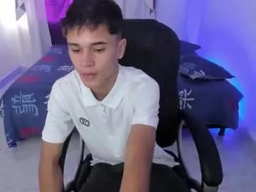 Try Aron_boyy, he wants to masturbate for you aron_boyy from Chaturbate