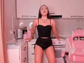 bae_lyn from Chaturbate