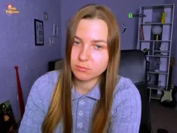 bella_cute12 from Chaturbate