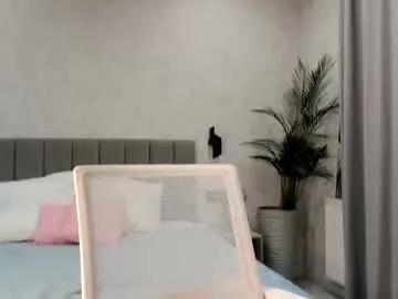 caelestiss from Chaturbate