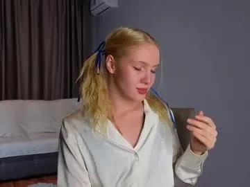 cleverblond from Chaturbate