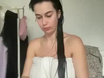cute_kriss94 from Chaturbate