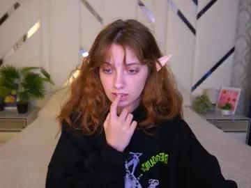 Admire Chaturbate's Cuteefoxy cuteefoxy from Chaturbate