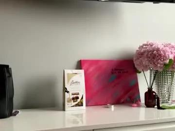 darklunaa18 from Chaturbate