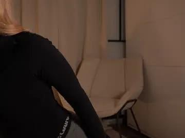 Checkout Chaturbate's Ellinrose ellinrose from Chaturbate