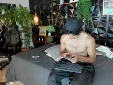 elliot_colton from Chaturbate