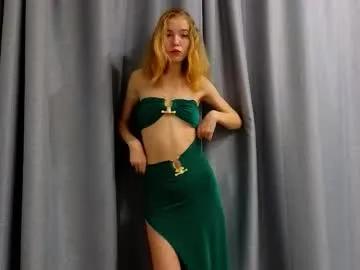 Checkout 19 years old emilyluvo from Chaturbate emilyluvo from Chaturbate