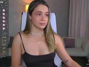 Explore 23 years old eviegreens from Chaturbate eviegreens from Chaturbate