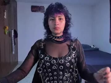 glitch_doll from Chaturbate