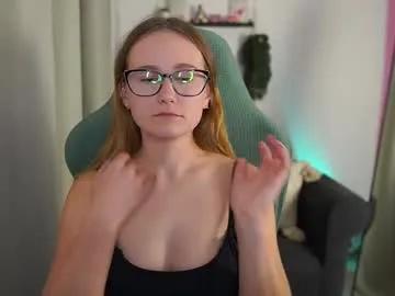 glossy_babe_ from Chaturbate