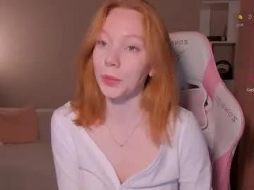 Masturbate to 20 years old honeyautumn from Chaturbate honeyautumn from Chaturbate