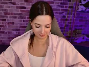 kiravair from Chaturbate