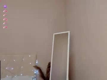 lariel_fox from Chaturbate