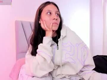 Explore sexy camslut Loolii_pink loolii_pink from Chaturbate