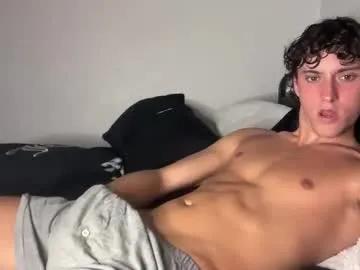 loves_leo from Chaturbate