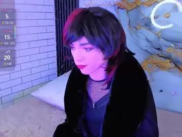 Explore Maevekuro, zie wants to masturbate for you maevekuro from Chaturbate