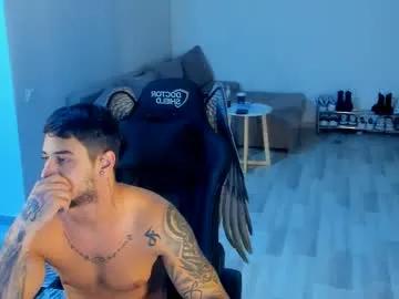 Join Chaturbate's Masterchris12 masterchris12 from Chaturbate