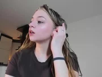 Try Mia_meows, she wants to masturbate for you mia_meows from Chaturbate