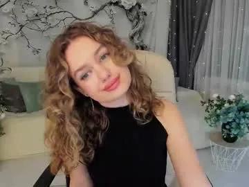 Explore Miraclecurly, she wants to masturbate for you miraclecurly from Chaturbate