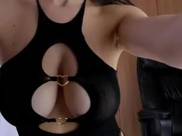 Join Chaturbate's Miss_boobtastic miss_boobtastic from Chaturbate