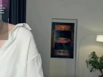 Checkout Nakishacroshaw, she wants to masturbate for you nakishacroshaw from Chaturbate