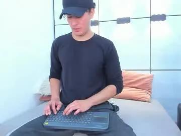 noah_ferrary from Chaturbate