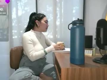 Admire sexy escort Ozhmara ozhmara from Chaturbate