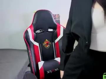 pauline_flo from Chaturbate