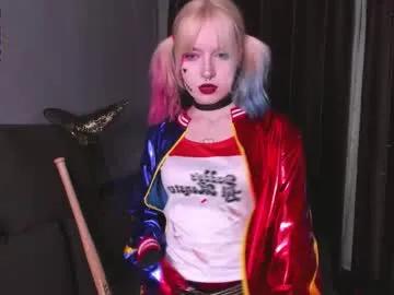 Masturbate to Chaturbate's Piginnya piginnya from Chaturbate