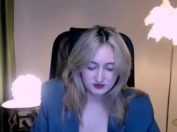 scarlettscril from Chaturbate