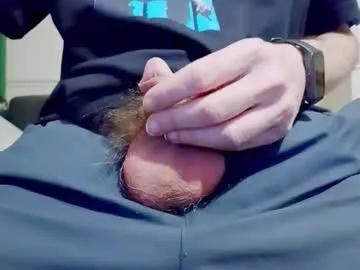 Discover naked performer Smallhairyuncut smallhairyuncut from Chaturbate