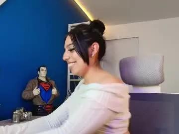 Join Sophia_lagos, she wants to masturbate for you sophia_lagos from Chaturbate