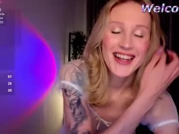 sweetnoisee from Chaturbate