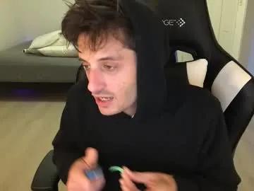 therealdylansdick from Chaturbate