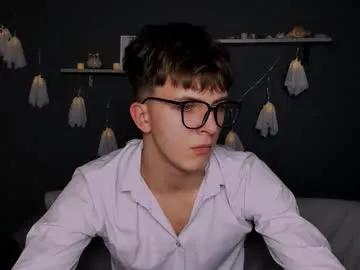 Checkout 23 years old travis_wolf_ from Chaturbate travis_wolf_ from Chaturbate